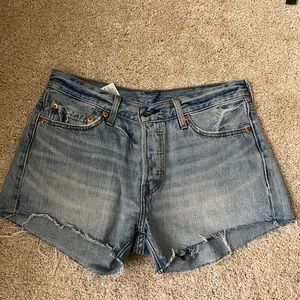 LEVIS jean shorts